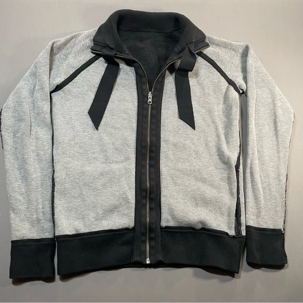 Lululemon Post Savasana REVERSIBLE Jacket in Black & Heathered Grey - Womens 10